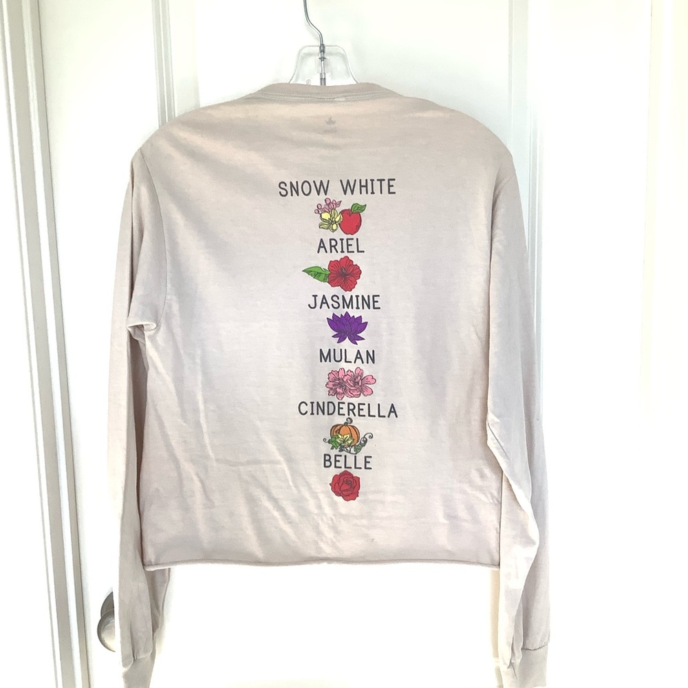 Disney Princess T-Shirt Women's Size S Long Sleeve Princess Raw Hem NWOT - Picture 4 of 7